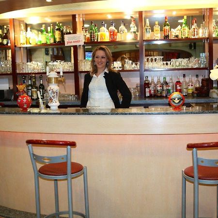 Hotel Restaurant des Deux Vallées Entraygues-sur-Truyère Extérieur photo