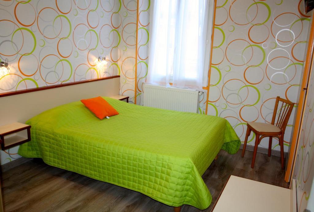 Hotel Restaurant des Deux Vallées Entraygues-sur-Truyère Chambre photo
