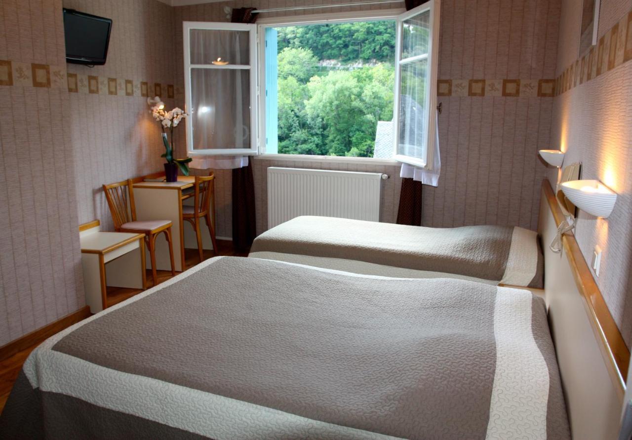 Hotel Restaurant des Deux Vallées Entraygues-sur-Truyère Chambre photo
