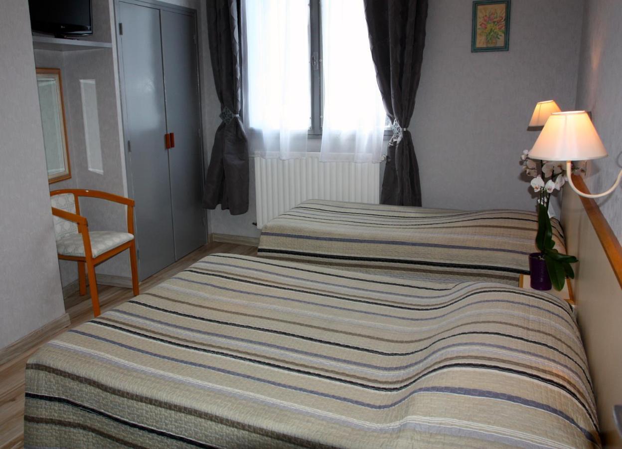 Hotel Restaurant des Deux Vallées Entraygues-sur-Truyère Chambre photo